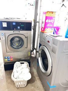 Light and Bright Dry Cleaners